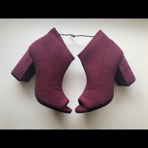 Seven Dials Maroon Healed Boots size 5 1/2 NWOT